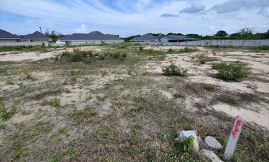 1-3-35 Rai | Nice Semi-Corner Home Plot Located Near Black Mountain Golf Course