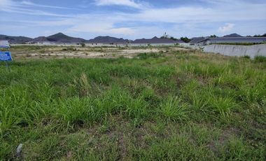 1-3-35 Rai | Nice Semi-Corner Home Plot Located Near Black Mountain Golf Course