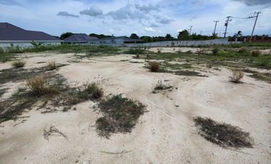 1-3-35 Rai | Nice Semi-Corner Home Plot Located Near Black Mountain Golf Course