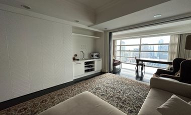 Rush Sale Upgraded 4 Bedroom Unit in Discovery Primea Makati