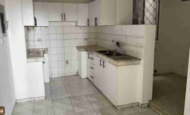 DEPARTAMENTO DE ALQUILER EN CEIBOS - AV DEL BOMBERO (sector abierto)
