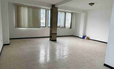 DEPARTAMENTO DE ALQUILER EN CEIBOS - AV DEL BOMBERO (sector abierto)