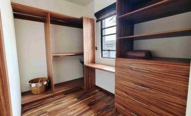 Casa amplia con cisterna de 3 habitaciones en Pachuca