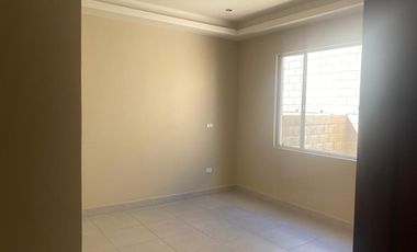 CASA EN RENTA EN BUROCRATAS HIPODROMO