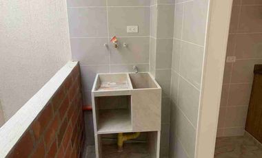 Vendo edificio de 4 pisos de apartamentos, mas Local, rentando.