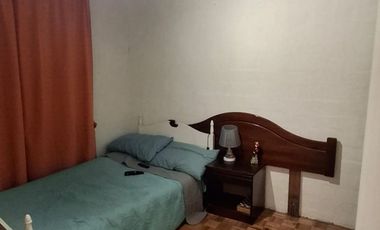 Inigualable casa con excelente patio y áreas verdes