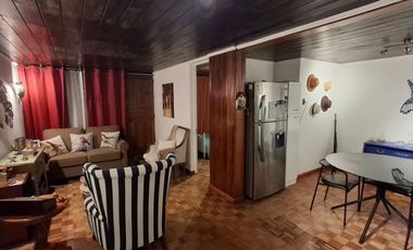 Inigualable casa con excelente patio y áreas verdes