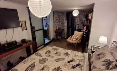 Inigualable casa con excelente patio y áreas verdes