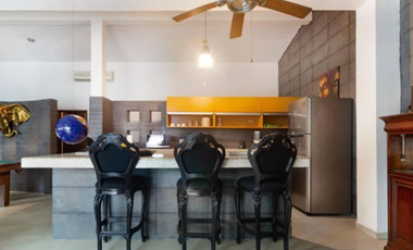 ¡PRECIOSA CASA CON ALBERCA PRIVADA EN CANCÚN!