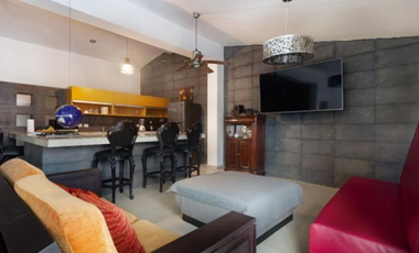 ¡PRECIOSA CASA CON ALBERCA PRIVADA EN CANCÚN!