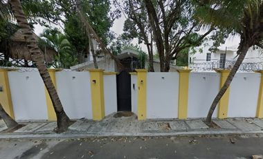 ¡PRECIOSA CASA CON ALBERCA PRIVADA EN CANCÚN!