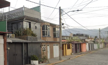 ¡HERMOSA CASA EN VILLA DE LAS FLORES COACALCO!