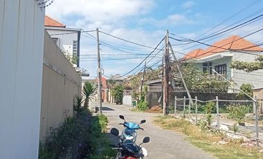 DIJUAL TANAH STRATEGIS – LINGKUNGAN VILLA EKSKLUSIF BATUR SARI, SANUR KAUH ( JK / LM )