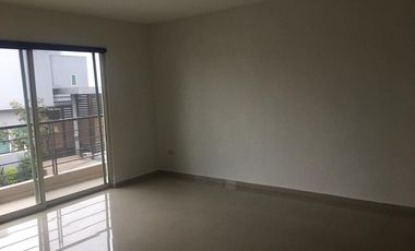 Casa en Renta en Cumbres Elite, Sector Aves, Cima del Bosque