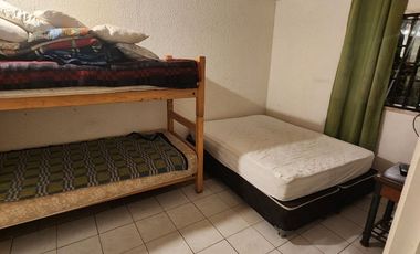 ARRIENDO EN REÑACA 1 DORMITORIO 1 BAÑO CABAÑA