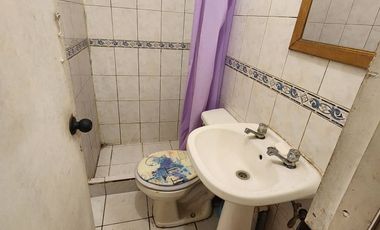 ARRIENDO EN REÑACA 1 DORMITORIO 1 BAÑO CABAÑA