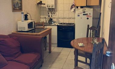 ARRIENDO EN REÑACA 1 DORMITORIO 1 BAÑO CABAÑA