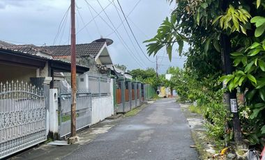 Rumah di kompleks Pagutan permai kota Mataram