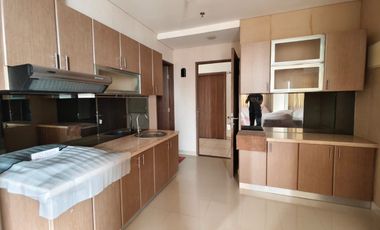 APARTMENT SUNTER ICON THE MANSION KEMAYORAN GREEN LAKE SUNTER LANTAI HOKI