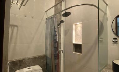 RUMAH MEWAH SEMI FURNISHED DEKAT MALL DI JOGJA,MURAH!