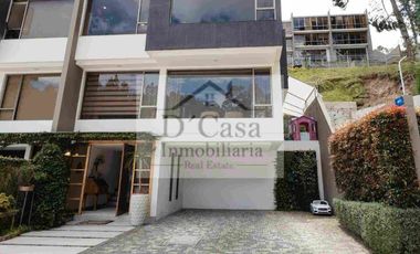 Casa de lujo de venta en Monay Baguanchi 339m2 terreno en urbanización.