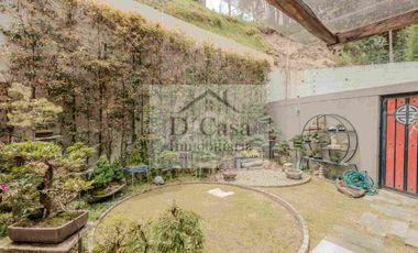 Casa de lujo de venta en Monay Baguanchi 339m2 terreno en urbanización.