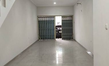 Ruko Baru, 2 Lantai, Ramai & Strategis di Jemursari, SBY