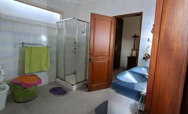 Rumah dijual Cipete Raya Kebayoran Baru Jaksel Bagus Buat Usaha Resto dll. Halaman Luas