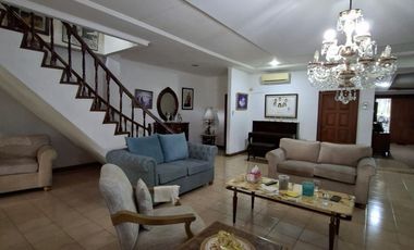 Rumah dijual Cipete Raya Kebayoran Baru Jaksel Bagus Buat Usaha Resto dll. Halaman Luas