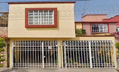 VENTA DE CASA EN FRACC LAS AMERICAS ECATEPEC