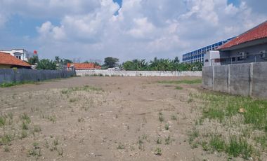 Jual cepat Lahan padat strategis , sudah di pager keliling , babelan, deket pintu tol dan summarecon bekasi