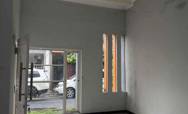 jual/sewa rumah minimalis full renov