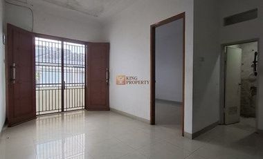 Hunian Nyaman untuk Keluarga, Akses Mudah ke Mana Saja.” Disewakan Rumah 3 lantai unfurnish di rawa kepa raya tomang  lokasi di pinggir jalan