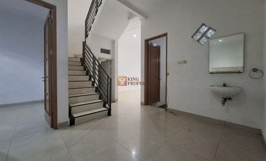 Hunian Nyaman untuk Keluarga, Akses Mudah ke Mana Saja.” Disewakan Rumah 3 lantai unfurnish di rawa kepa raya tomang  lokasi di pinggir jalan