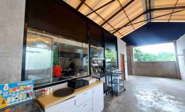 Turnkey Business! Over Contract Restaurant 8.5 Years Left – Ready to Continue!