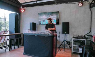 Turnkey Business! Over Contract Restaurant 8.5 Years Left – Ready to Continue!