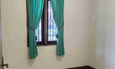 DISEWAKAN RUMAH RAPIH SIAP HUNI DI CLUSTER ALAM SUTERA TANGGERANG SELATAN