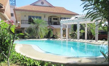 Cozy Three Bedrooms Townhouse in Summerfield Near Country Mall