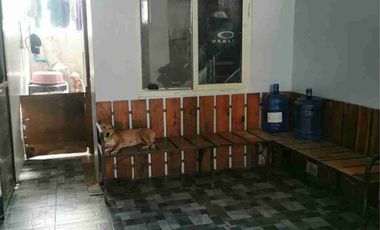 SINGLE ATTACHED HOUSE WITH 2 BEDROOMS AND GATED NOT IN THE SUBDIVISION.