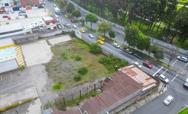 ARRIENDO LOTE CON CONSTRUCCIONES EN LA SEIS DE DICIEMBRE Y FRESNOS AL NORTE DE QUITO CERCA AL SANTA MARIA SOLCA CUARTEL RUMIÑAHUI