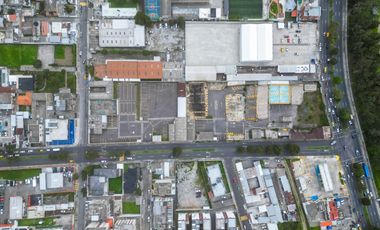 ARRIENDO LOTE CON CONSTRUCCIONES EN LA SEIS DE DICIEMBRE Y FRESNOS AL NORTE DE QUITO CERCA AL SANTA MARIA SOLCA CUARTEL RUMIÑAHUI