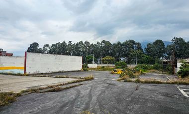 ARRIENDO LOTE CON CONSTRUCCIONES EN LA SEIS DE DICIEMBRE Y FRESNOS AL NORTE DE QUITO CERCA AL SANTA MARIA SOLCA CUARTEL RUMIÑAHUI