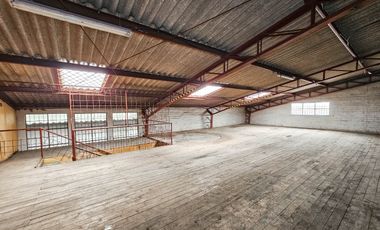 ARRIENDO LOTE CON CONSTRUCCIONES EN LA SEIS DE DICIEMBRE Y FRESNOS AL NORTE DE QUITO CERCA AL SANTA MARIA SOLCA CUARTEL RUMIÑAHUI