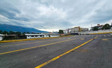 ARRIENDO LOTE CON CONSTRUCCIONES EN LA SEIS DE DICIEMBRE Y FRESNOS AL NORTE DE QUITO CERCA AL SANTA MARIA SOLCA CUARTEL RUMIÑAHUI