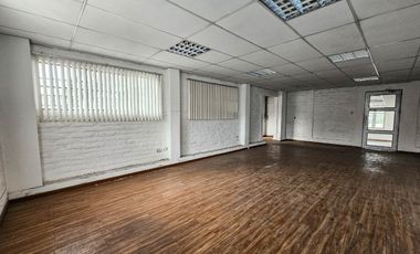 ARRIENDO LOTE CON CONSTRUCCIONES EN LA SEIS DE DICIEMBRE Y FRESNOS AL NORTE DE QUITO CERCA AL SANTA MARIA SOLCA CUARTEL RUMIÑAHUI