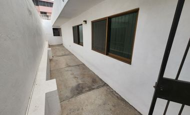 CASA EN VENTAA UNOS METROS DE MALECON EN PALOS PRIETOS MAZATLAN SINALOA