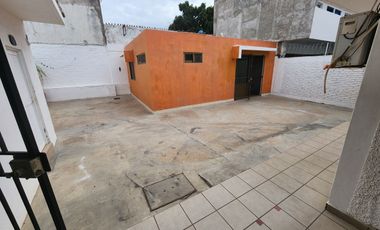 CASA EN VENTAA UNOS METROS DE MALECON EN PALOS PRIETOS MAZATLAN SINALOA