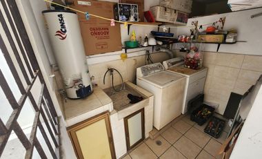 CASA EN VENTAA UNOS METROS DE MALECON EN PALOS PRIETOS MAZATLAN SINALOA