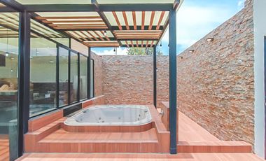 CASA EN VENTA AMUEBLADA EN HARAS DEL BOSQUE.