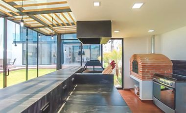 CASA EN VENTA AMUEBLADA EN HARAS DEL BOSQUE.